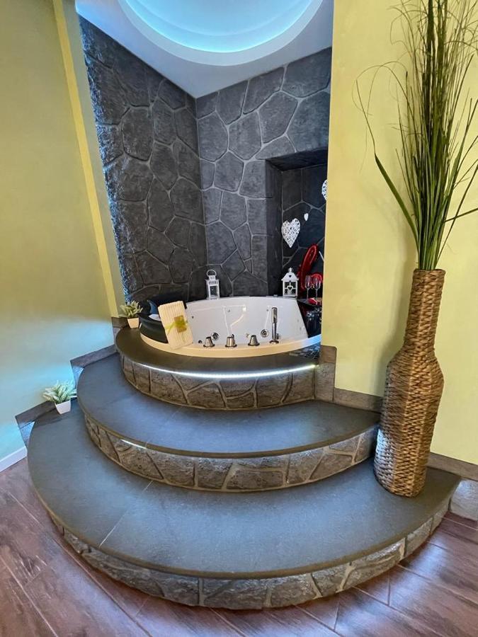 Th Luxury Suite Giardini-Naxos Extérieur photo