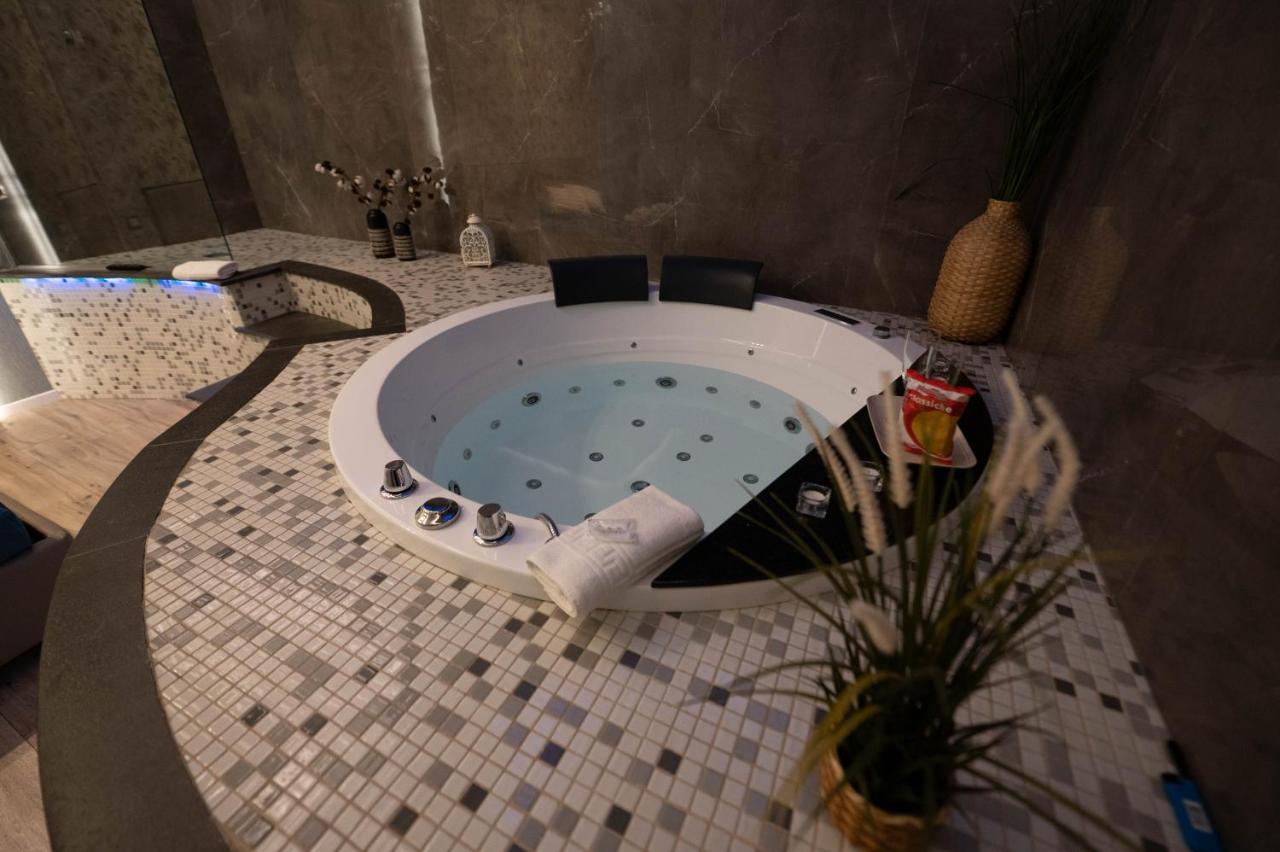 Th Luxury Suite Giardini-Naxos Extérieur photo